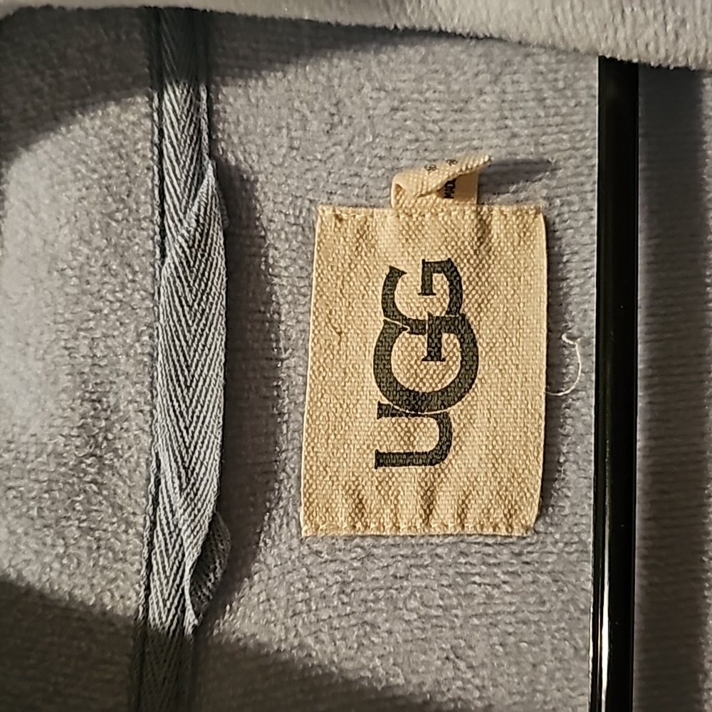 Ugg Robe - image 3